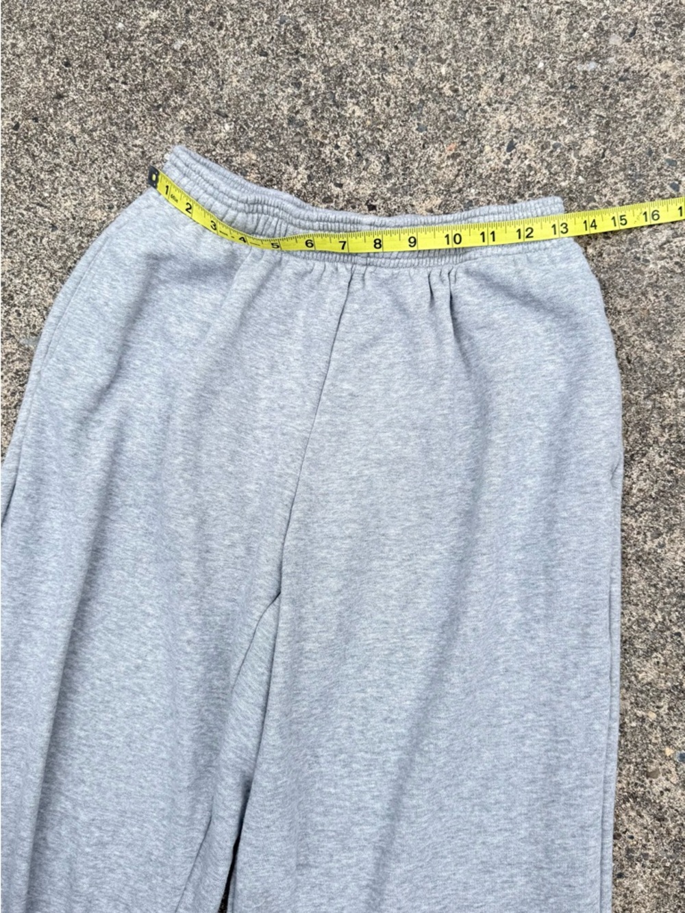 Uniqlo Wide-Leg Sweatpants Size M Fleece-Lined Elastic Waist Athleisure - Picture 6 of 11